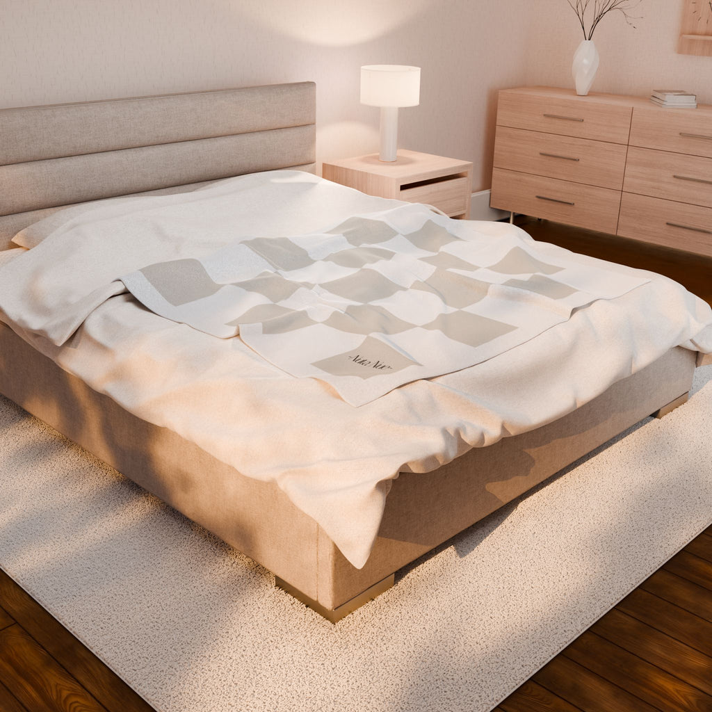 Cozy Velveteen Plush Blanket - Soft Checkered Design for Comfort & Style