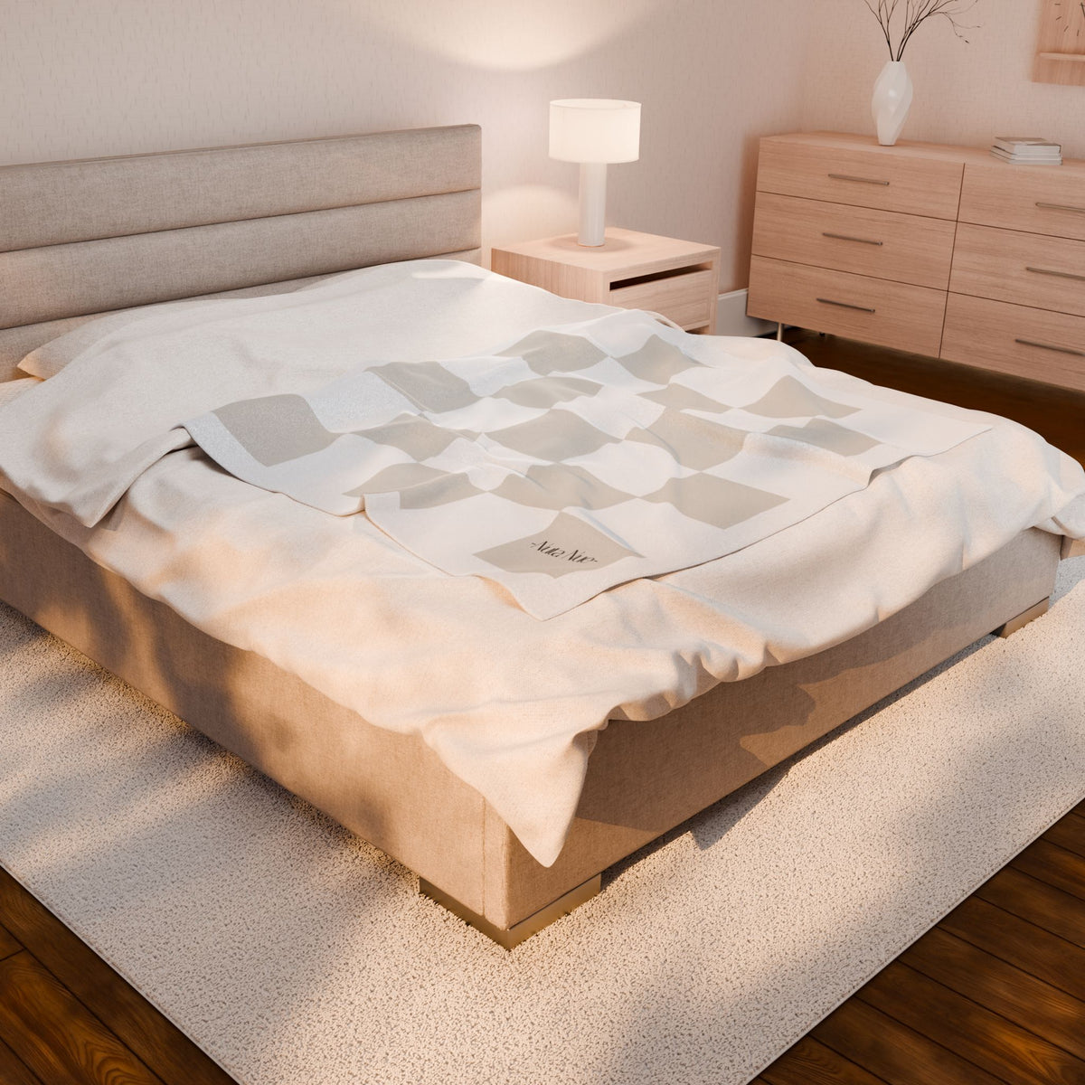 Cozy Velveteen Plush Blanket - Soft Checkered Design for Comfort & Style